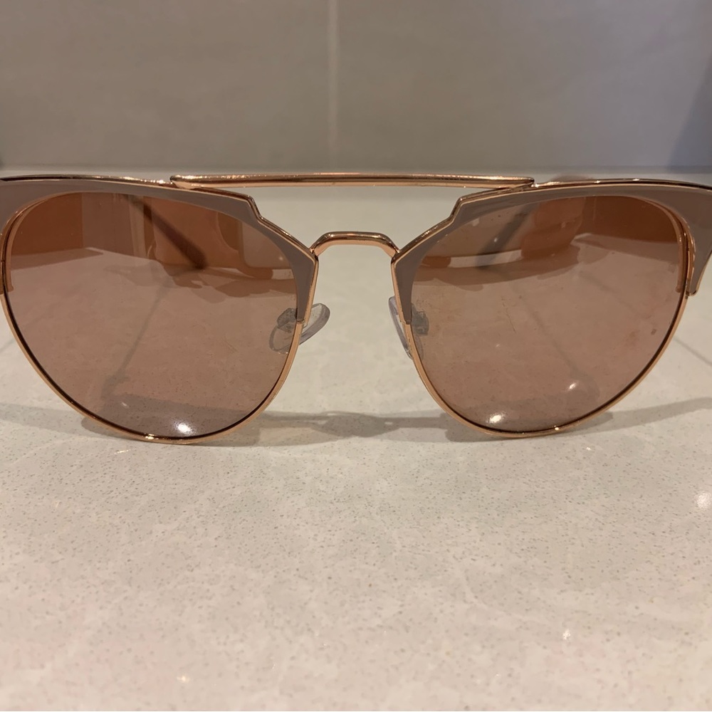 Pink Sunglasses - Picture 4 of 5